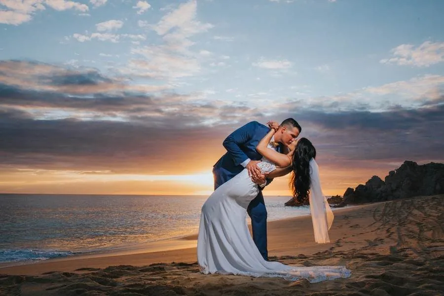 Luxury wedding portrait Los Cabos — Ana Badillo Photography