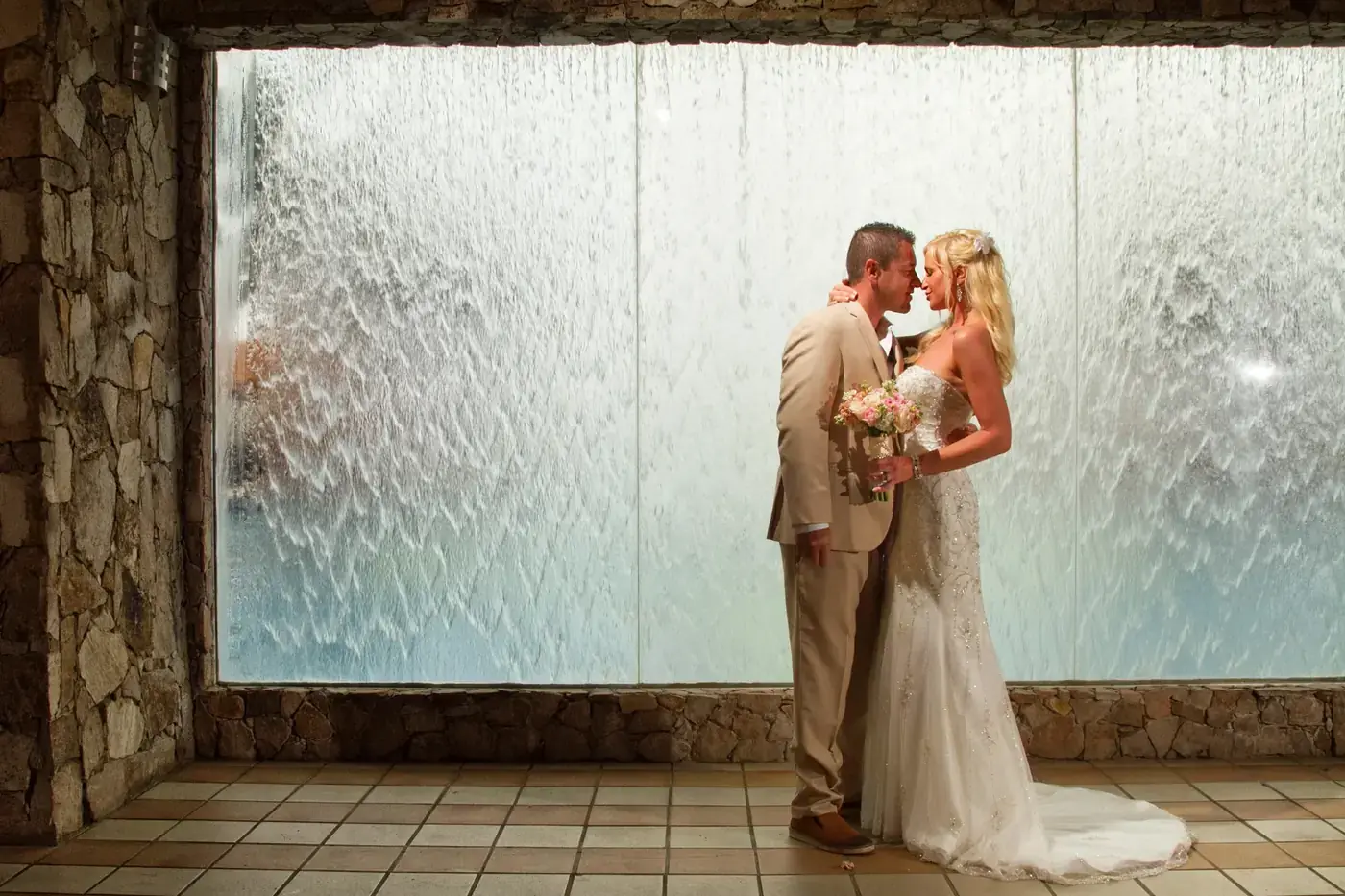 Beach wedding ceremony in Cabo San Lucas, Mexico