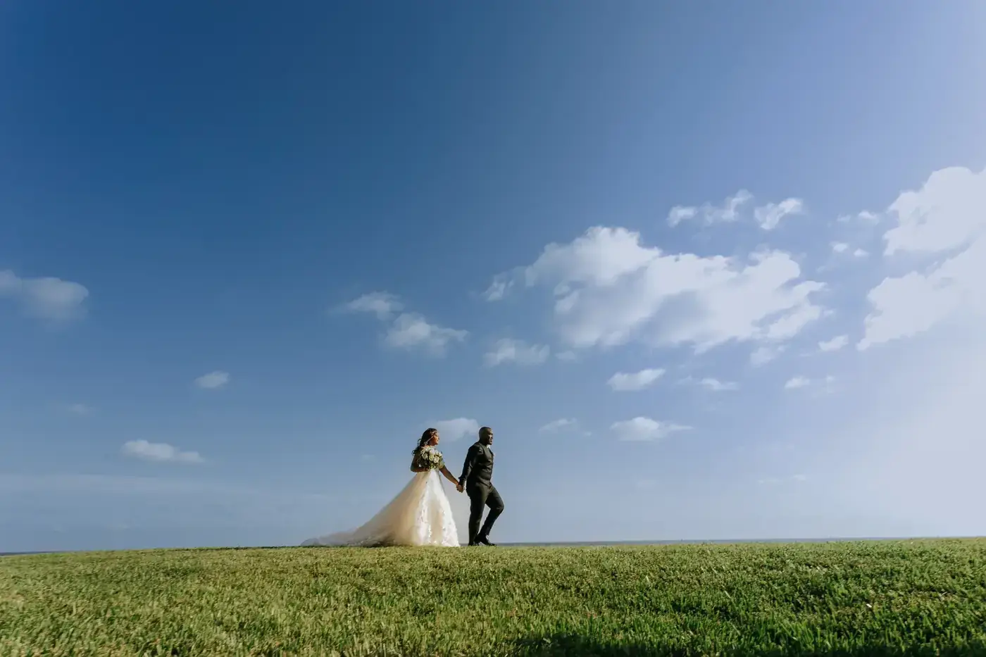 Golden hour beach wedding portrait in Los Cabos