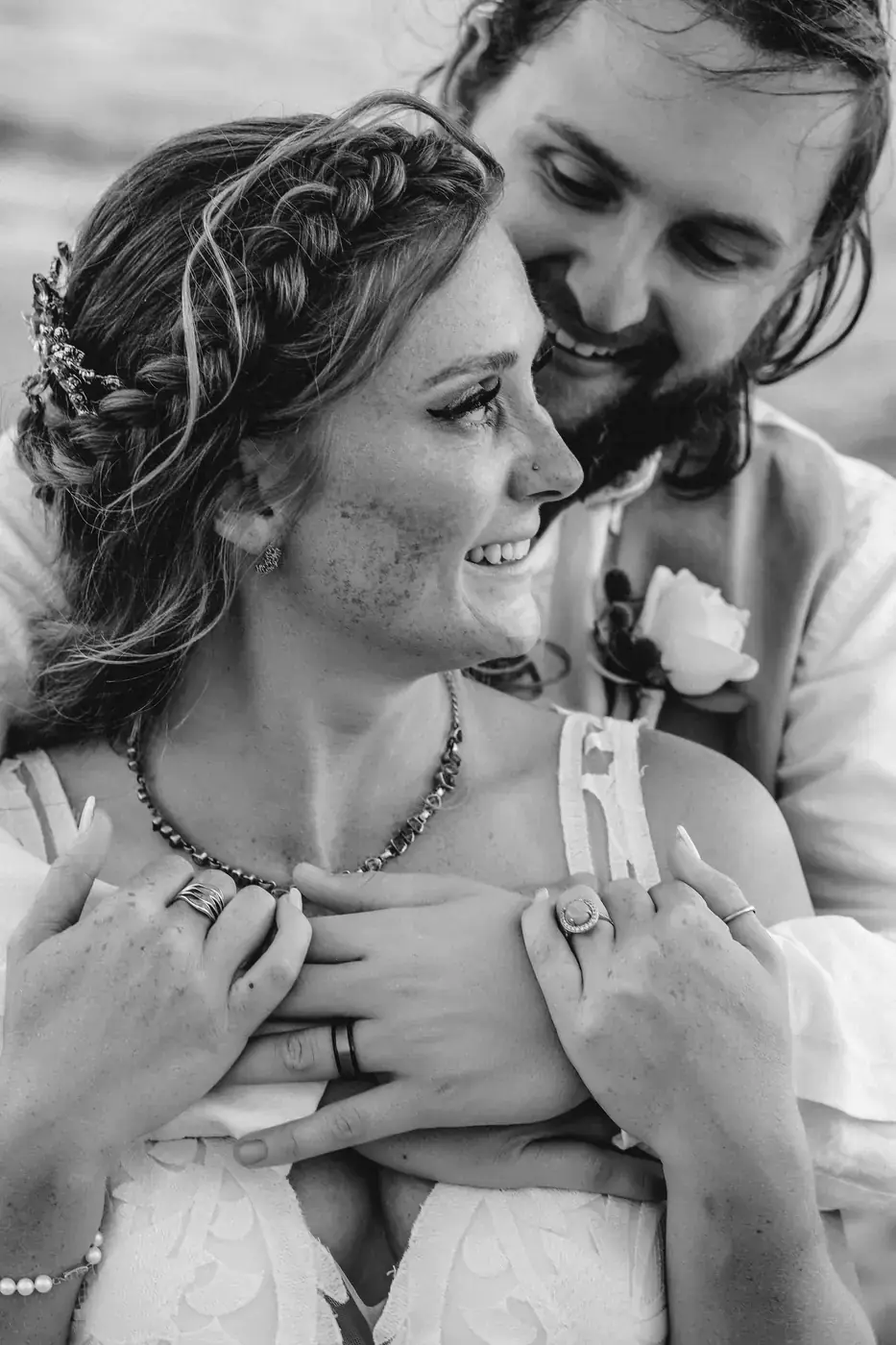 Candid wedding ceremony moment in Los Cabos