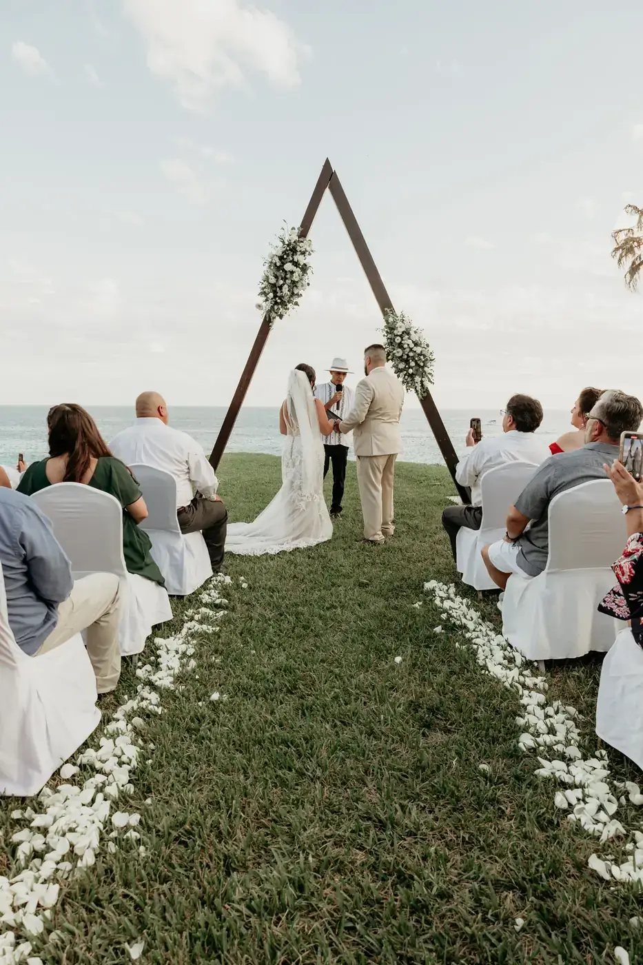 Cabo wedding couple cliff photo