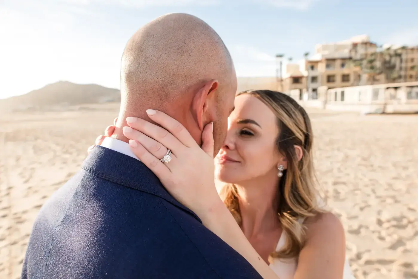 Retrato de bodas al aire libre en Baja California Sur