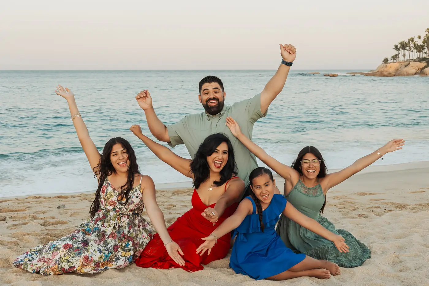 Family celebrating on the beach, Cabo San Lucas family photography